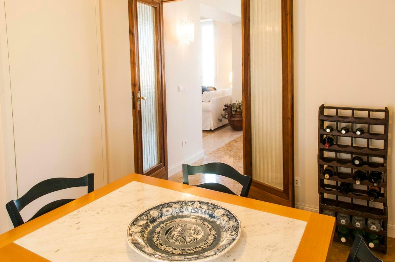 Ortigia Exclusive Apartment Syracuse ภายนอก รูปภาพ