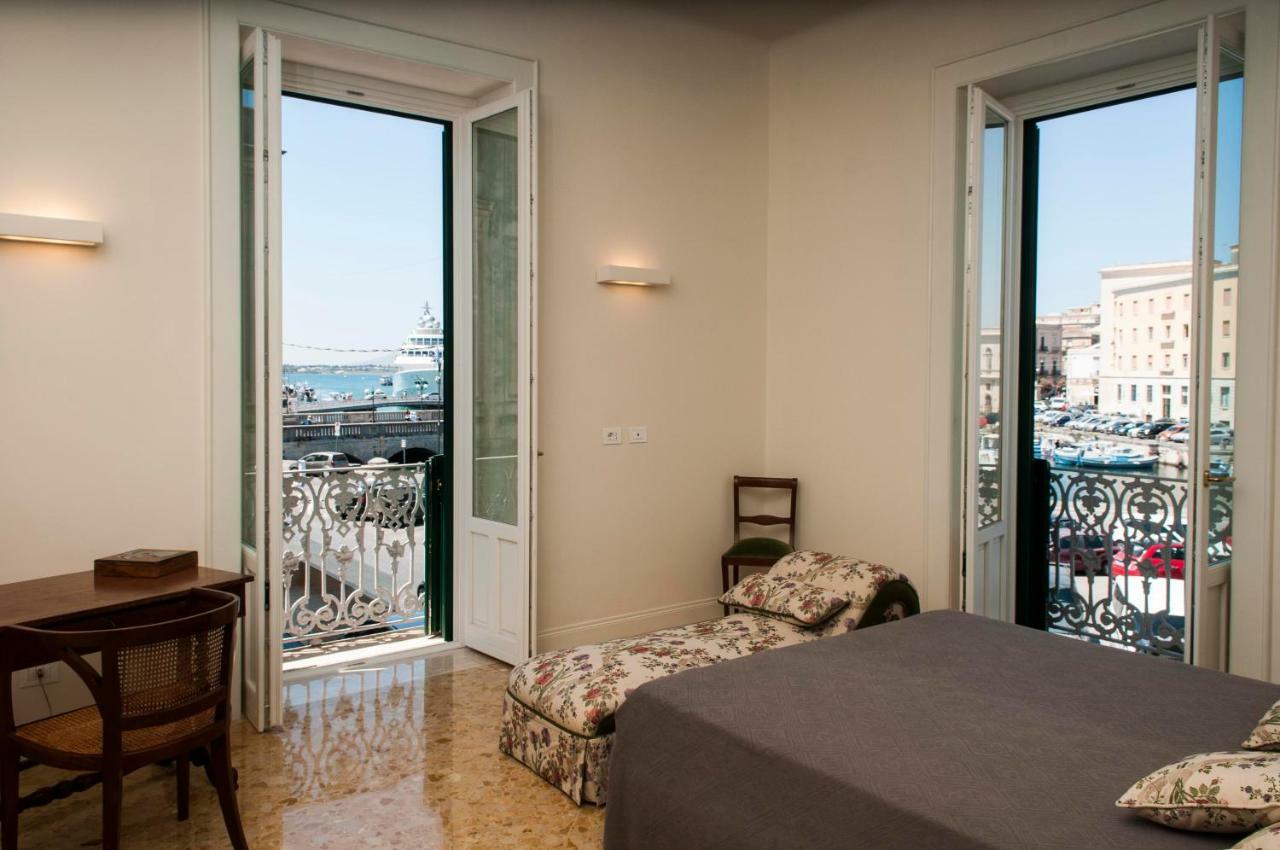 Ortigia Exclusive Apartment Syracuse ภายนอก รูปภาพ