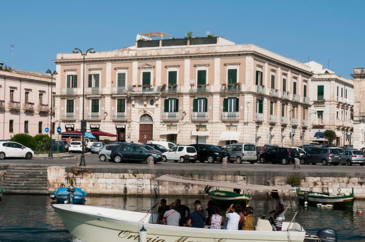 Ortigia Exclusive Apartment Syracuse ภายนอก รูปภาพ